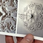 Uitslaander met stucornamenten